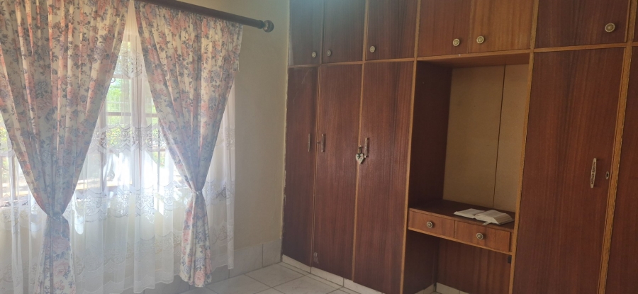 4 Bedroom Property for Sale in Hospitaalpark Free State